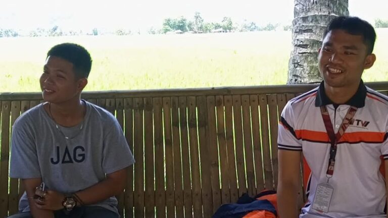 Checking in. TVIRD Balabag Project IEC Senior Specialist JM Cenia visits Charlie Dillera, catching up on his academic progress and scholastic journey. Regular visits are part of the company's efforts to ensure its scholars’ success.